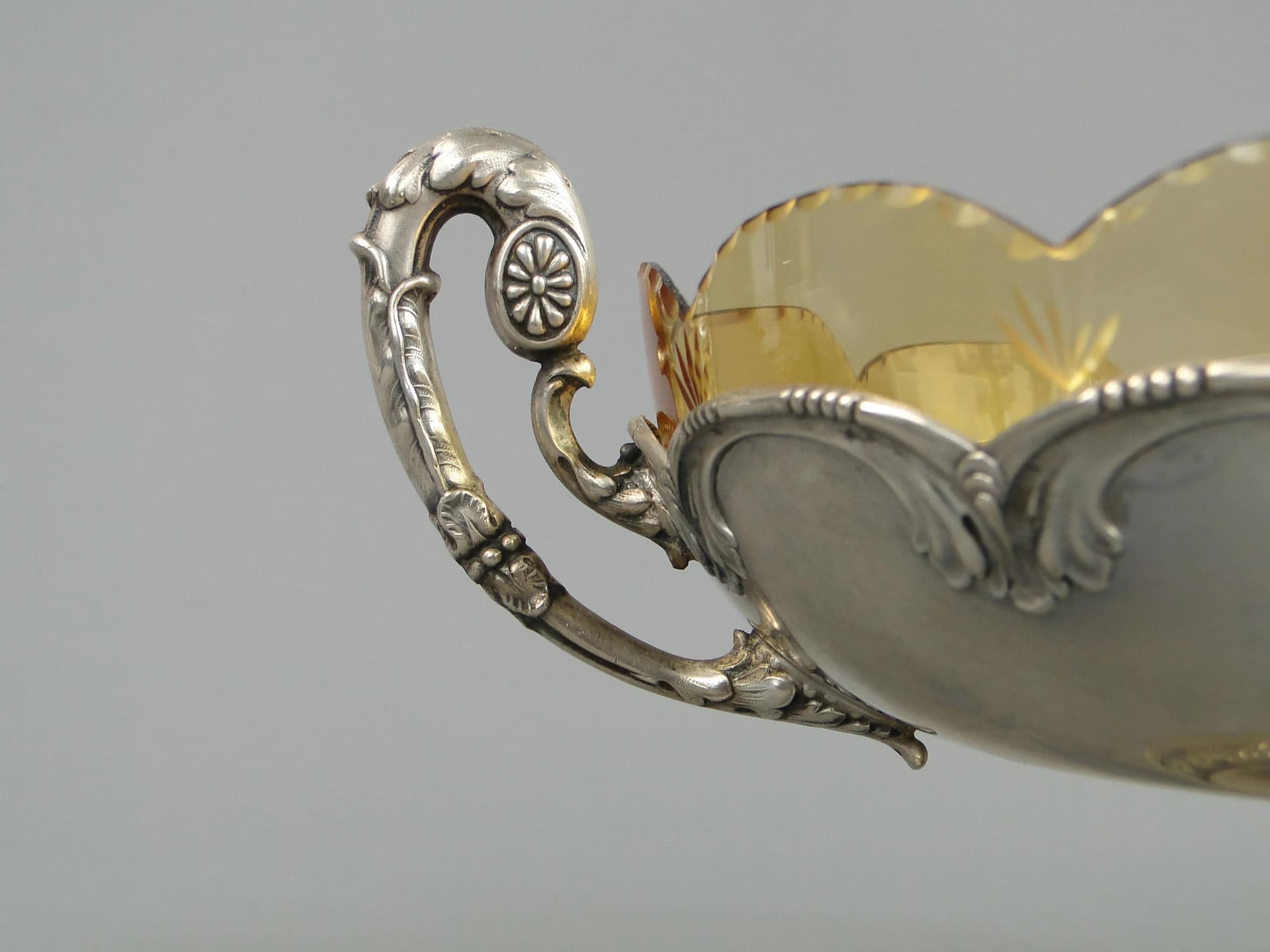 Pedestal centerpiece bowl with handles, golden brass, amber glass, Frantisek Bibus & Son, Czechoslovakia, 1920s. - 36897