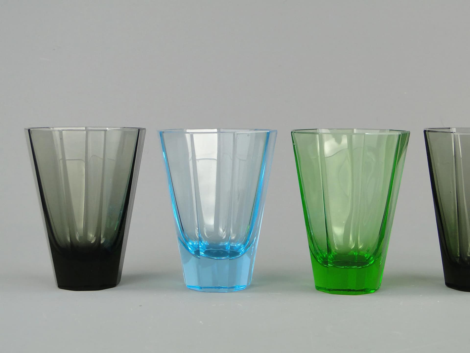 Komplet szklanek Art Deco, multikolor, kryształ, Moser, Czechy, lata 30. - 36878