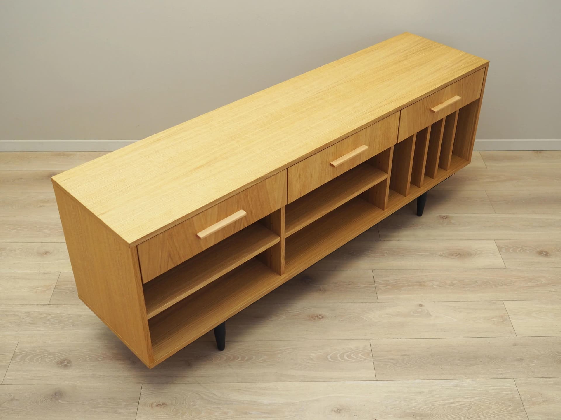 Sideboard skandynawski, dąb żółty, Polska, lata 60. - 36932