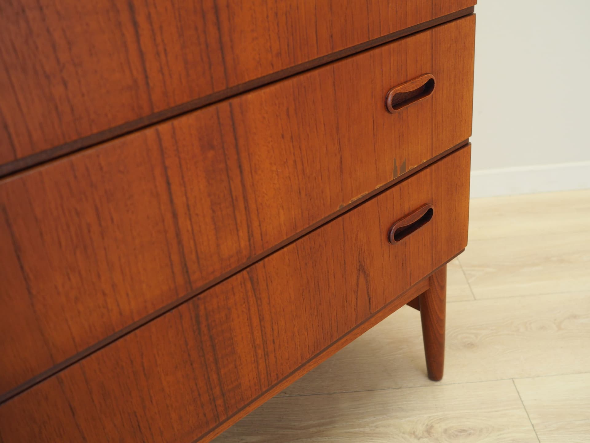 Chest of drawers, teak, orange, Denmark, 1970s. - 57489