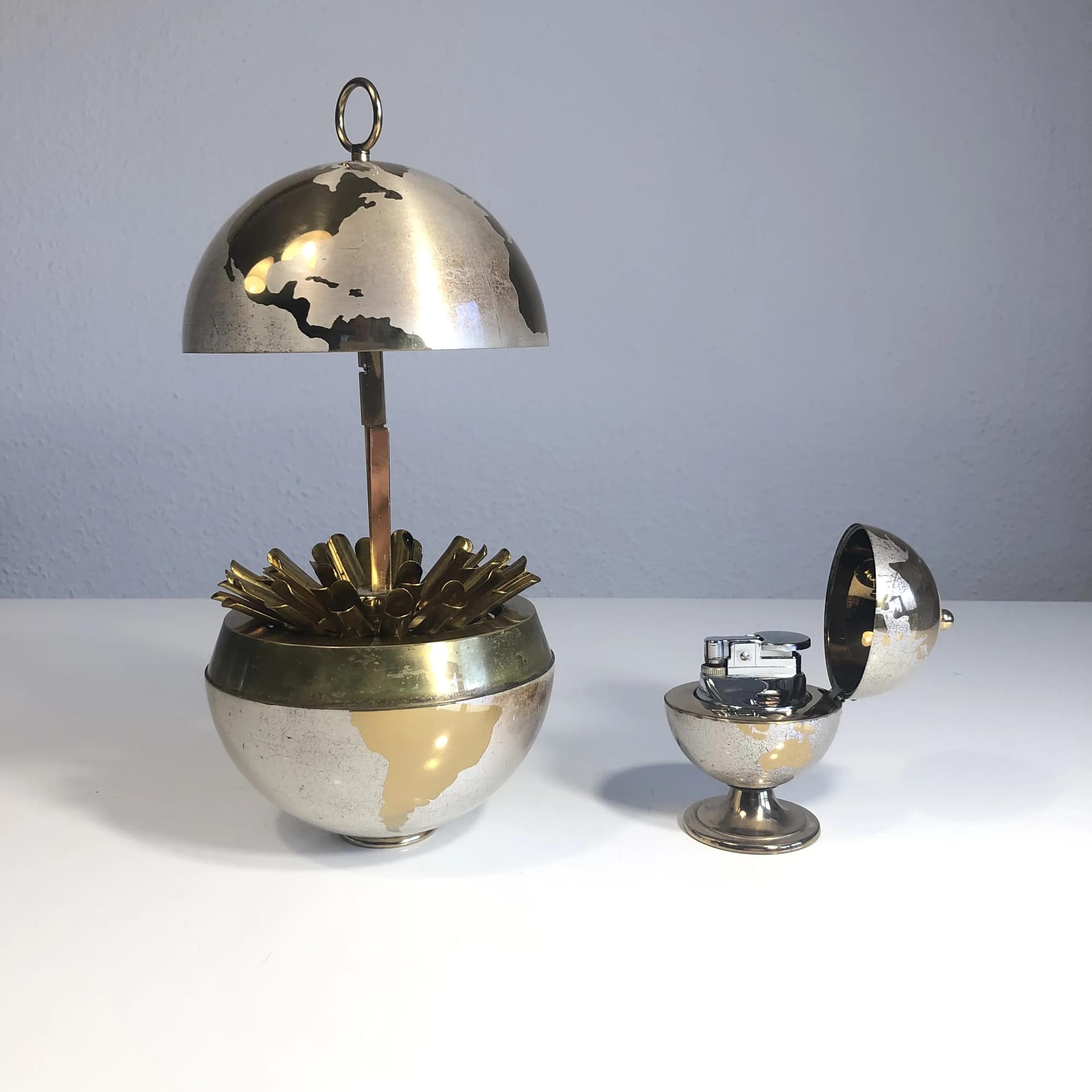 Papierośnica i zapalniczka globus, srebrny, metal, Niemcy, lata 70. - 37213