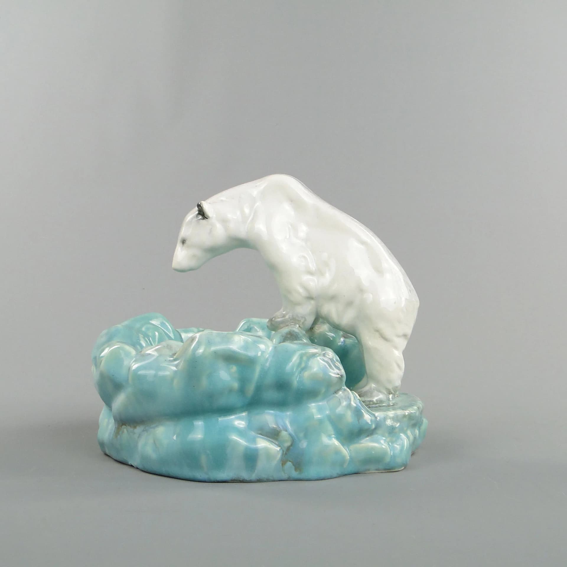 Centerpiece with Polar Bear, Art Deco, white glazed ceramic, by D. Urbach, Czech Republic, 1930s - 37414