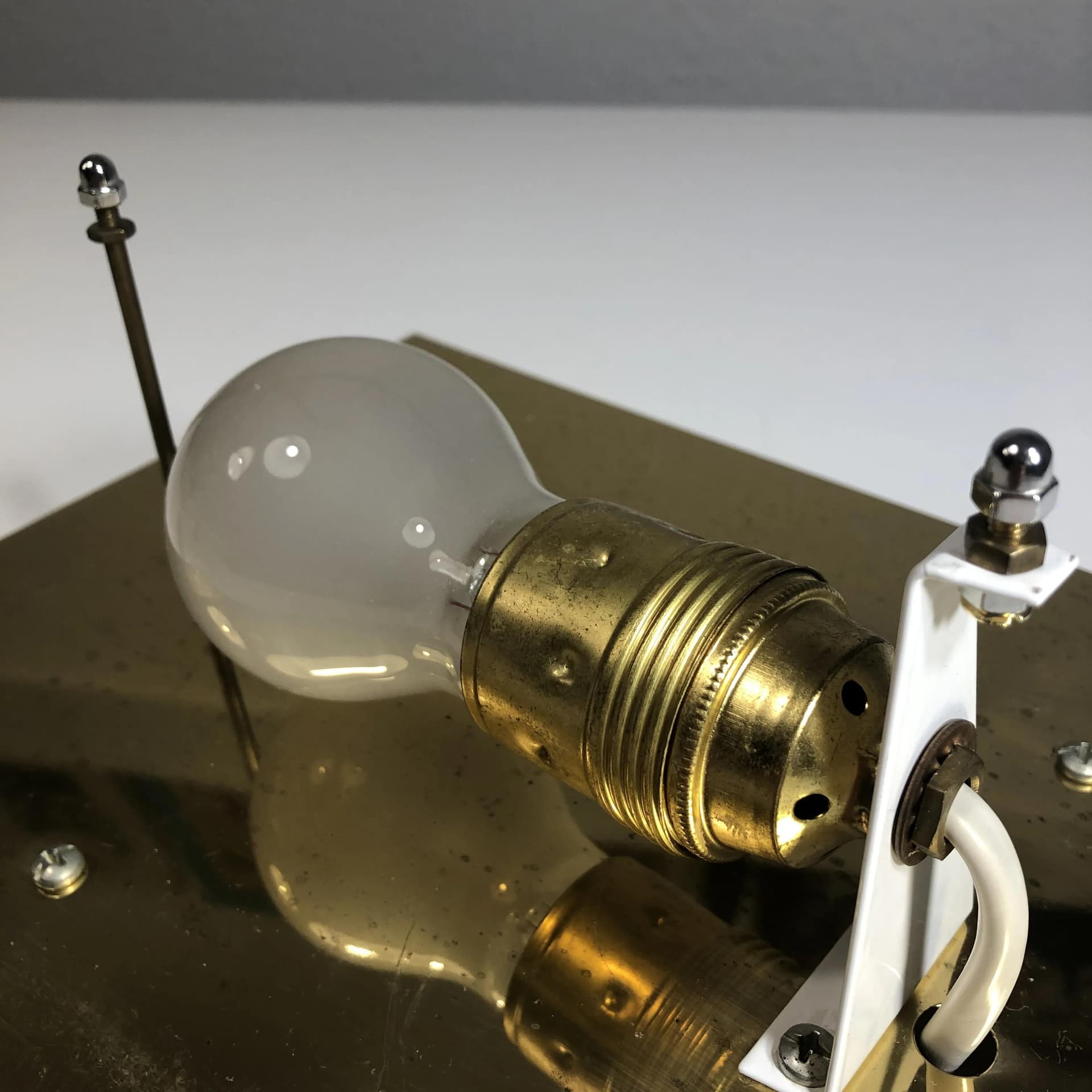 Kinkiet, złocony mosiądz, akryl, Niemcy, lata 70. - 37519