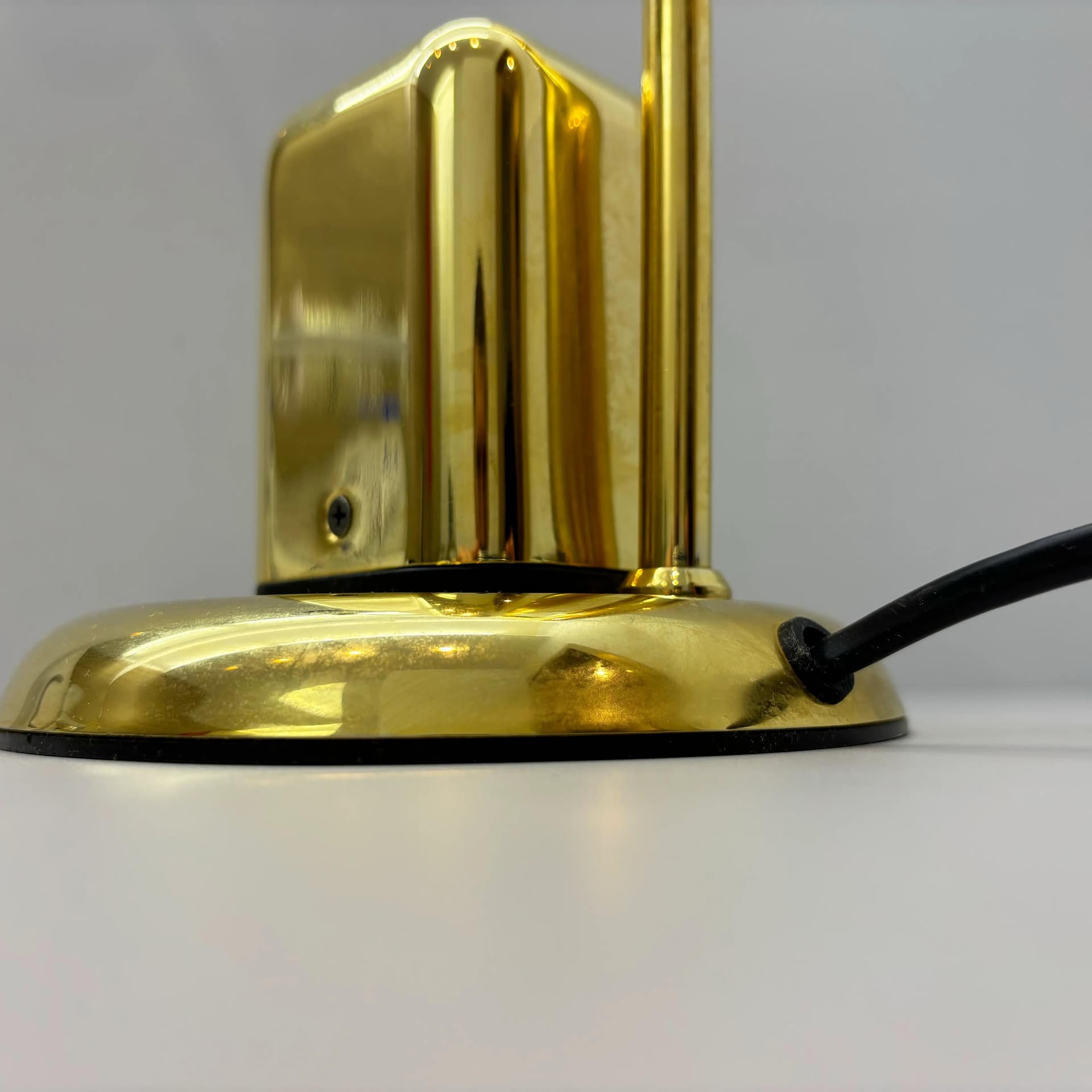 Desk Lamp Vrieland Design, golden, metal, Netherlands, 1970s. - 37680