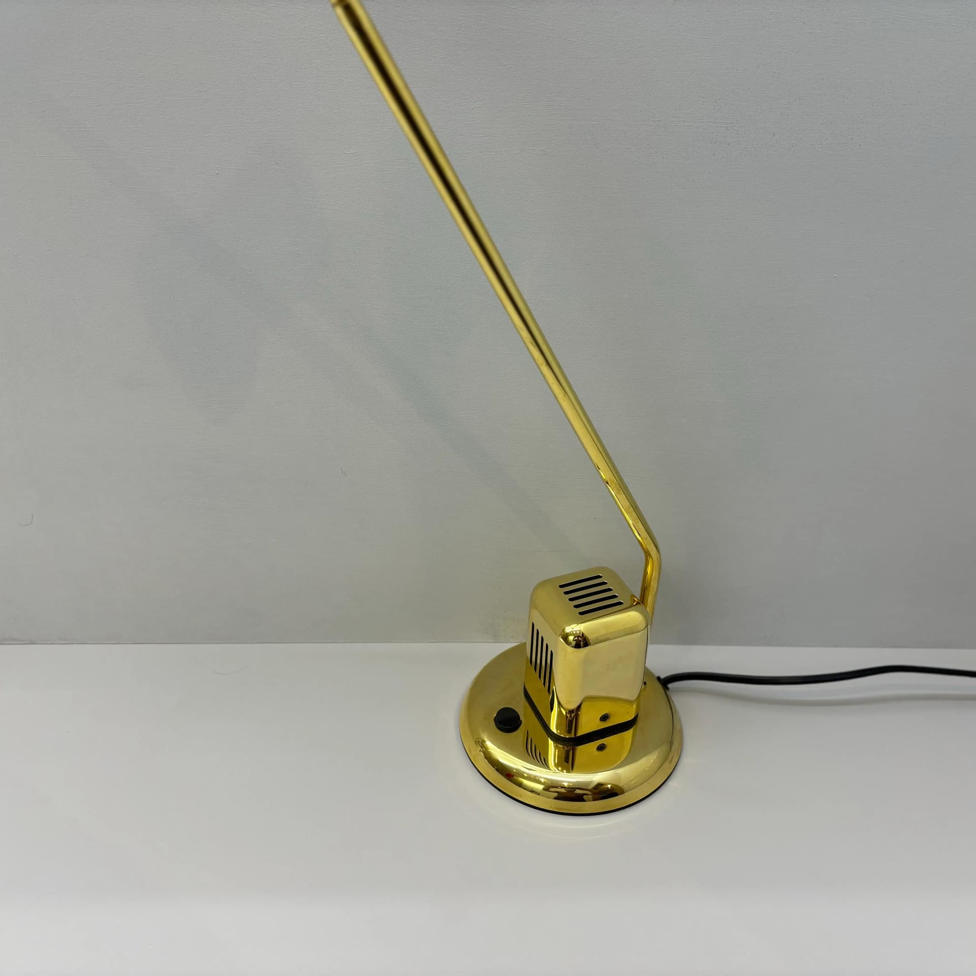 Desk Lamp Vrieland Design, golden, metal, Netherlands, 1970s. - 37682