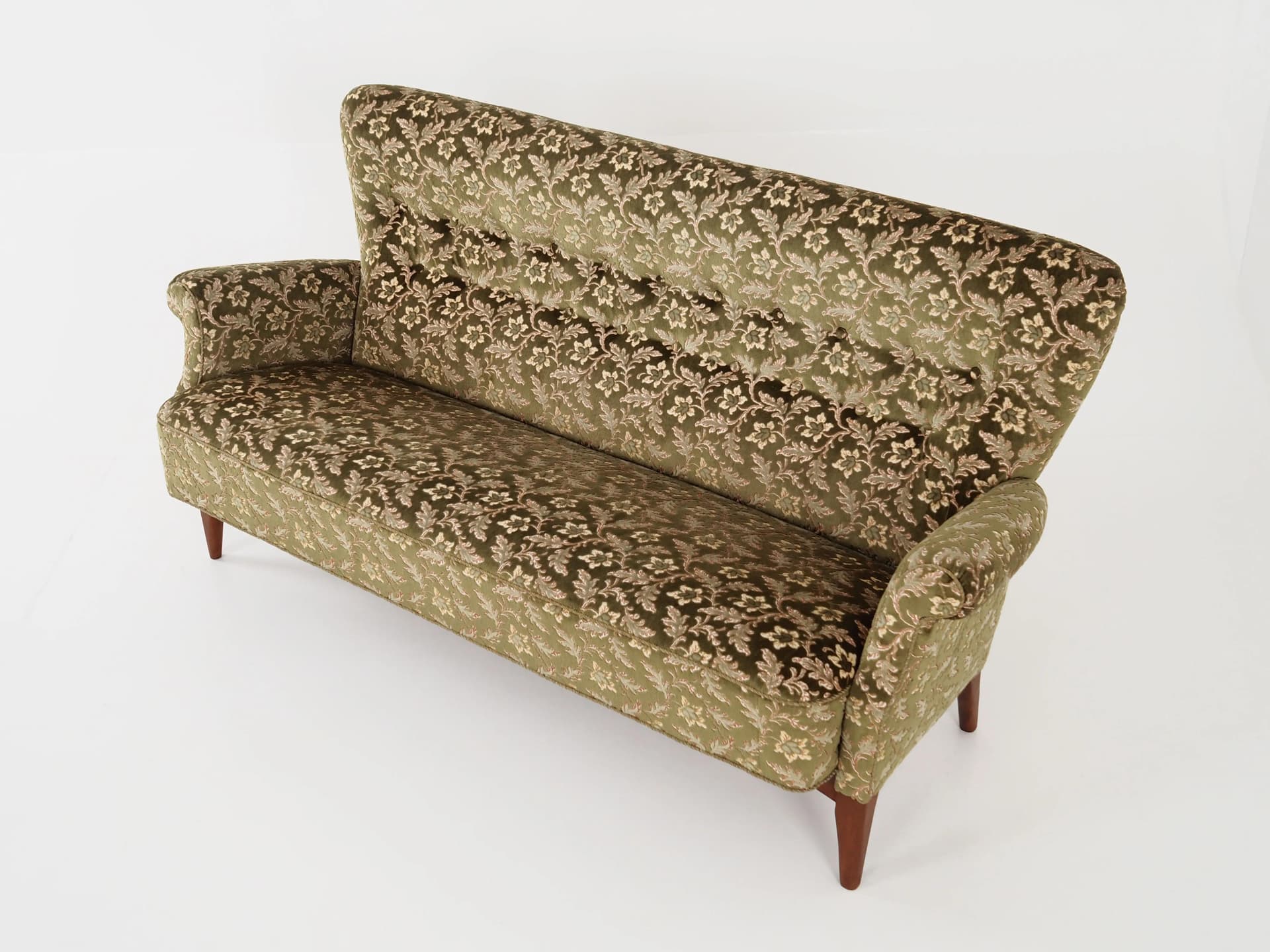 Sofa, green velvet, beech, Fritz Hansen, Denmark, 1960s. - 37620