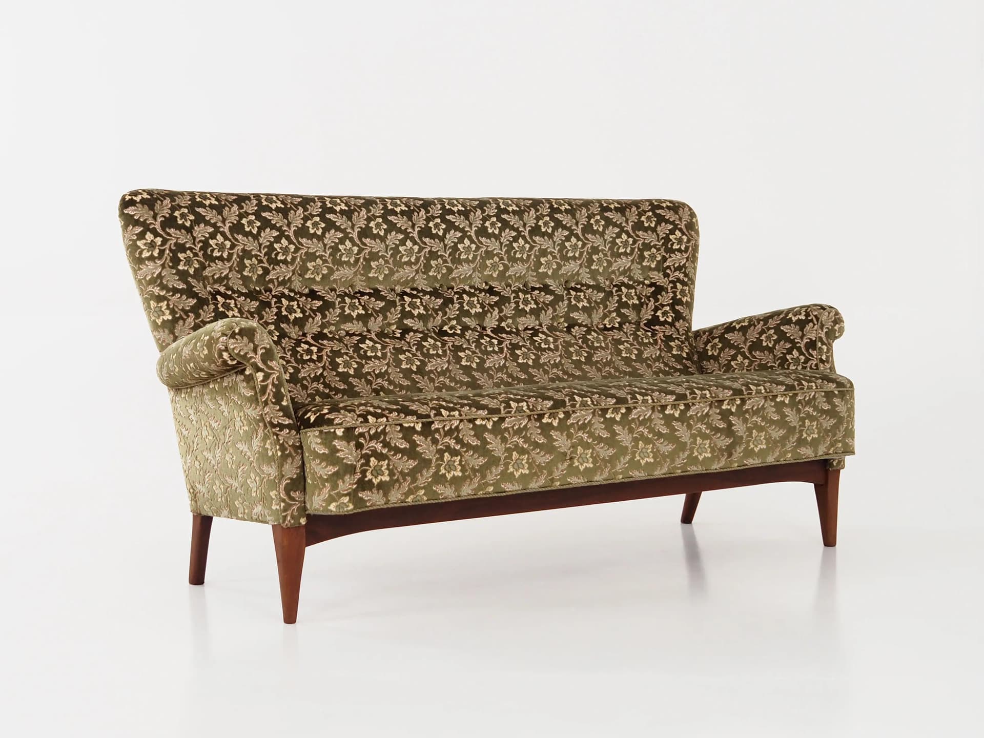 Sofa, green velvet, beech, Fritz Hansen, Denmark, 1960s. - 37618