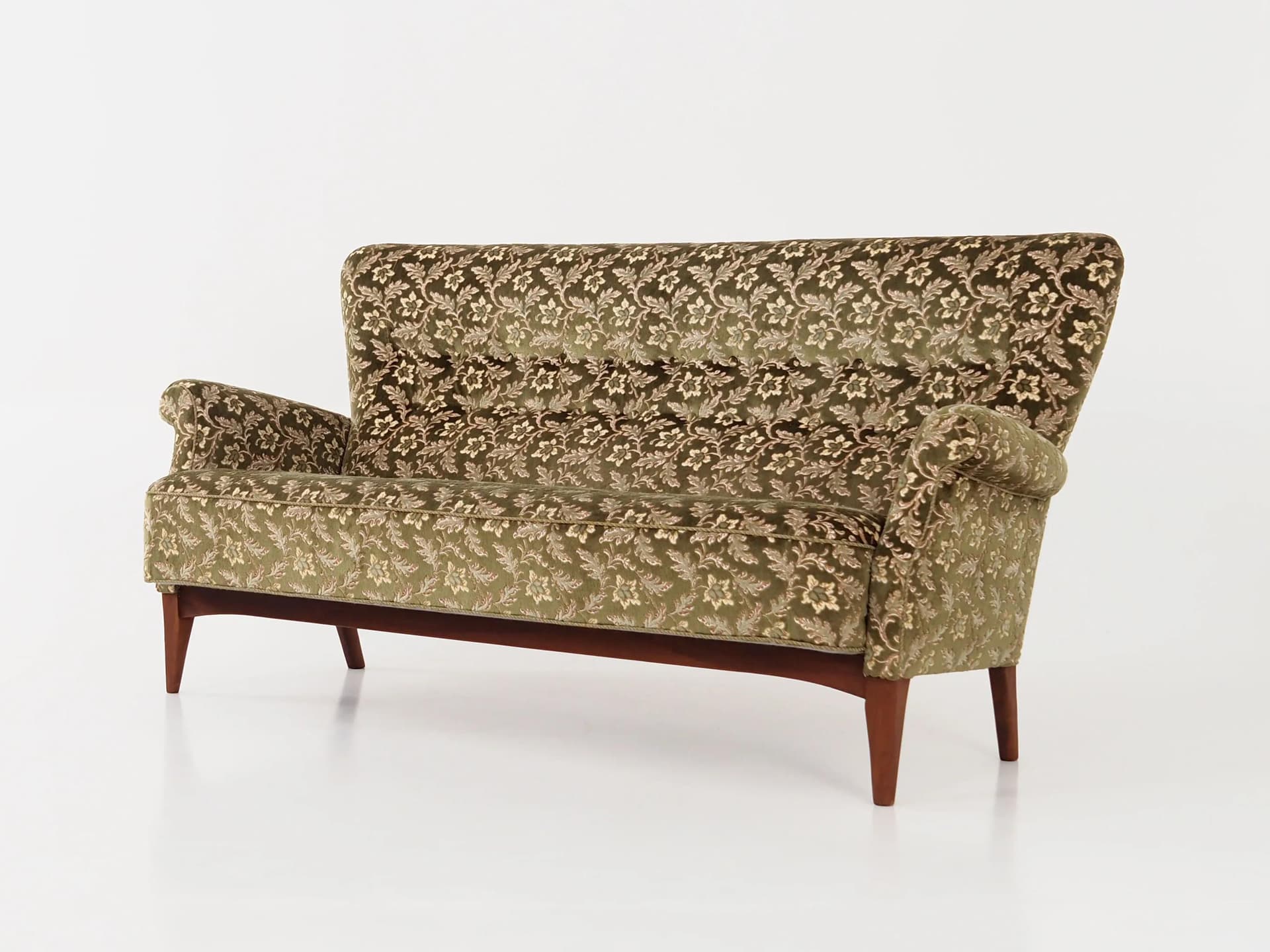Sofa, green velvet, beech, Fritz Hansen, Denmark, 1960s. - 37619