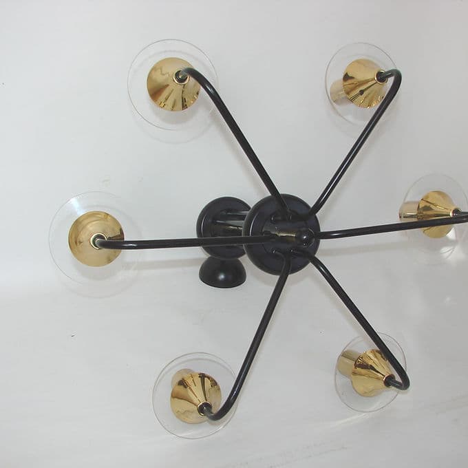 Żyrandol Mid century, mosiądz polerowany czarny, akryl transparentny, lata 70. - 37953