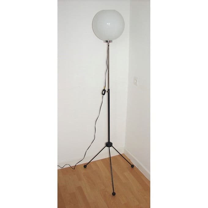 Lampa podłogowa, biała, metal, proj. A. Gałecki, Polska, lata 70. - 37949