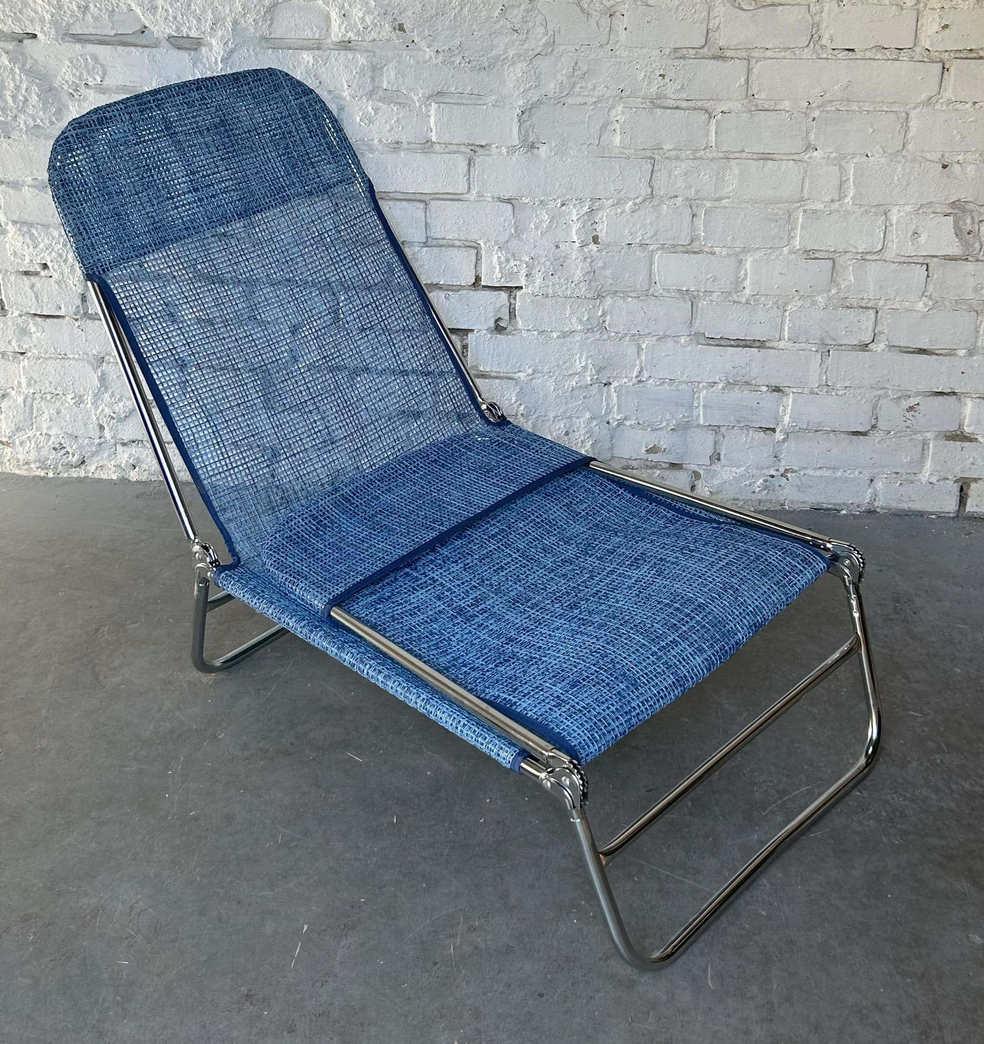 Sun lounger, blue vinyl, 1990s - 4161