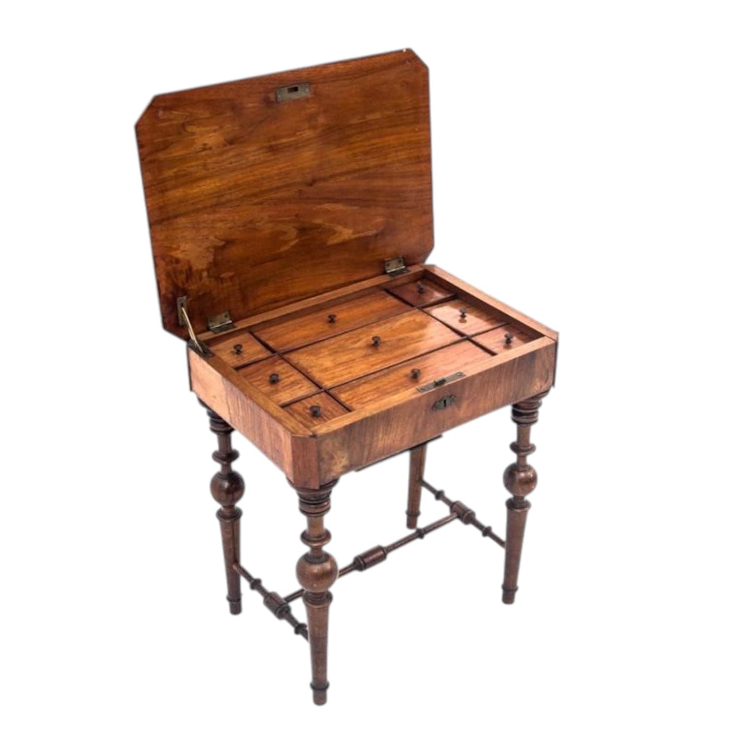 Stolik niciak, brązowy, orzech, Europa Północna, XIX w.