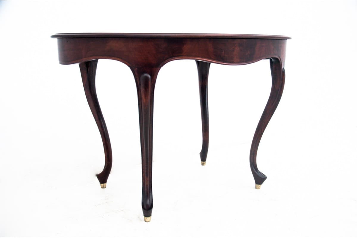 Oval Table, mahogany dark brown, Northern Europe, 19th c. - 60805