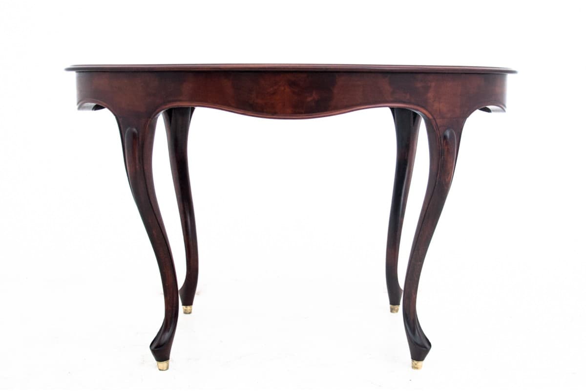 Oval Table, mahogany dark brown, Northern Europe, 19th c. - 60804