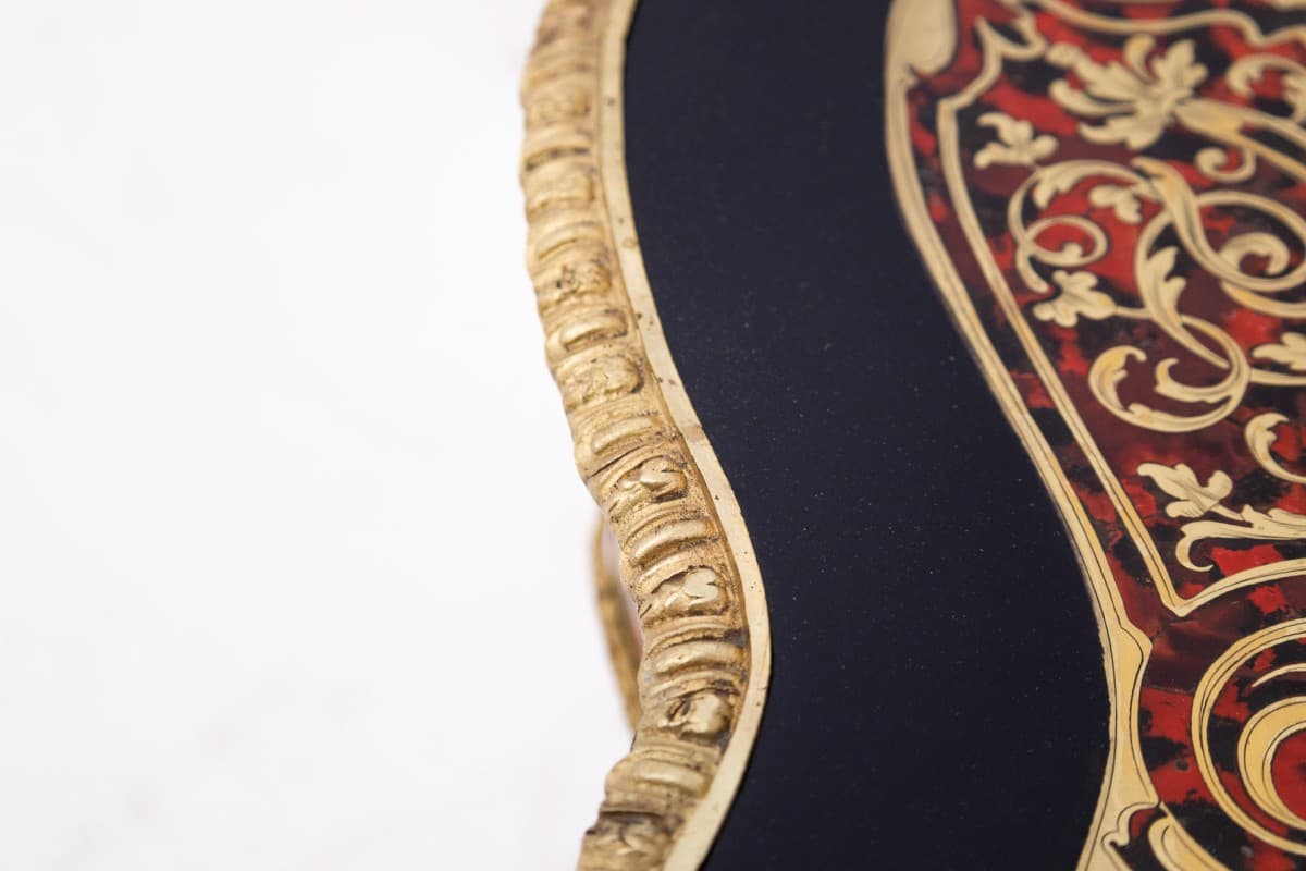 Stolik Boulle, drewno ebonizowane czarne, mosiądz złoty, Francja, XIX wiek - 60710