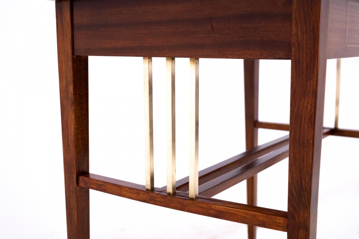 Side table, Art Deco, brown mahogany, France, 1920s. - 72273