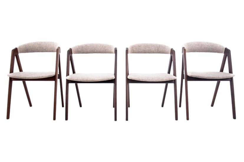 Komplet czterech krzeseł, orzech jasnobeżowy, Farstrup Mobler, Dania, lata 60.