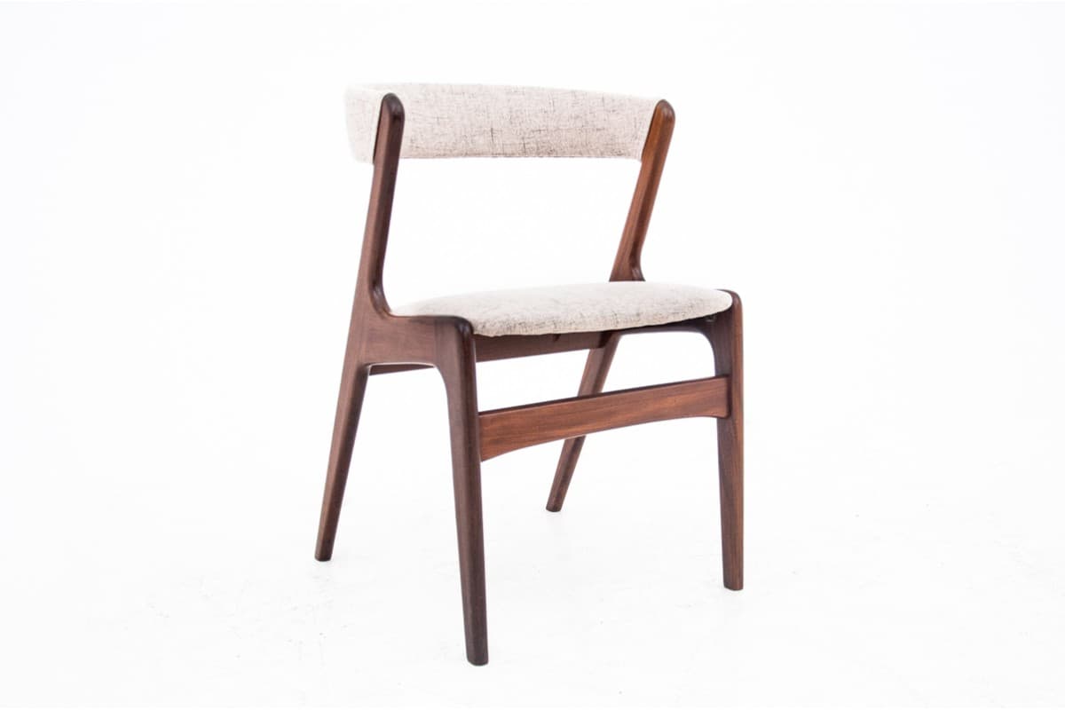 Set of Six Chairs Model 68, light brown walnut, Denmark, 1960s. - 72520