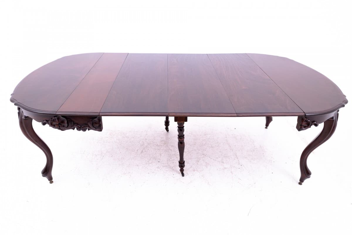 Oval table, dark brown mahogany, Western Europe, 1920s - 67066