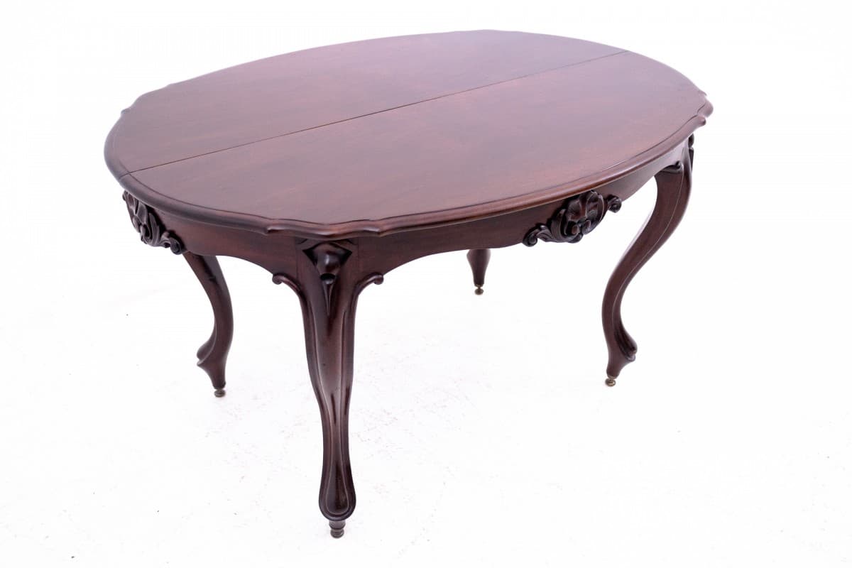 Oval table, dark brown mahogany, Western Europe, 1920s - 67060