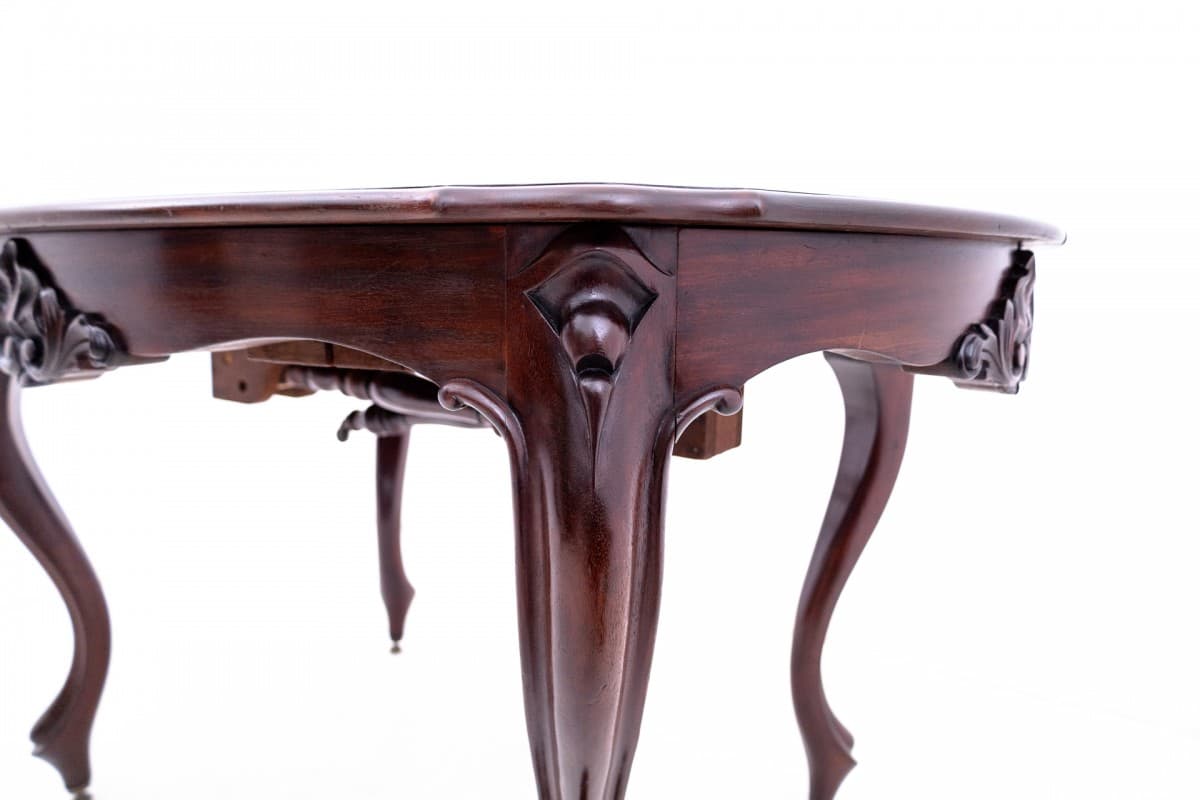 Oval table, dark brown mahogany, Western Europe, 1920s - 67063