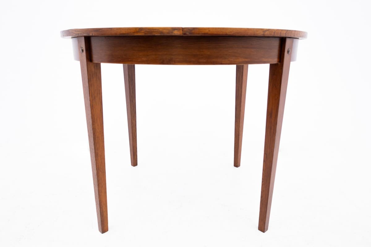Round table, oak, Poland, 1960s. - 67021