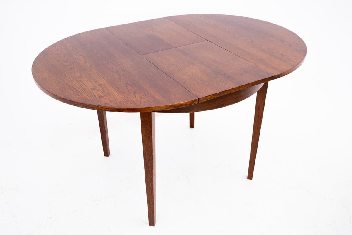 Round table, oak, Poland, 1960s. - 67025