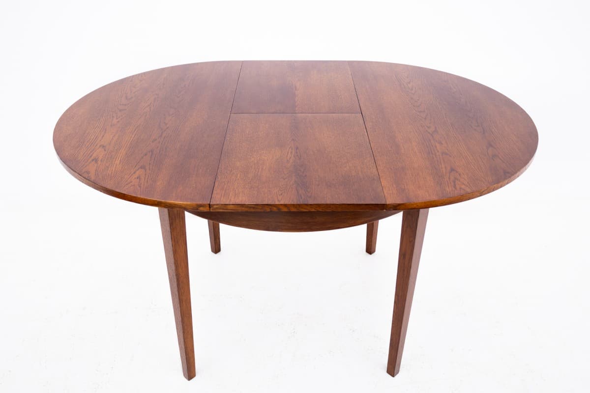 Round table, oak, Poland, 1960s. - 67024