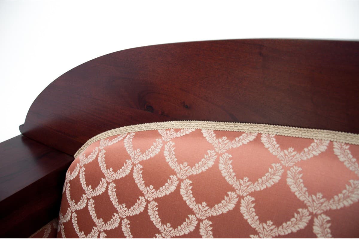 Victorian sofa, mahogany dark brown, Northern Europe, 19th c. - 67032