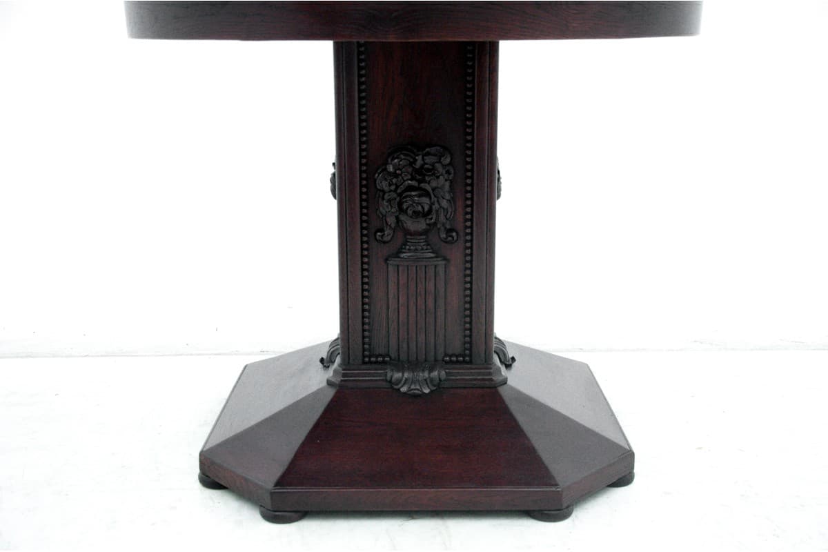 Set round table and chairs, Neoclassical Art Nouveau, dark brown oak, Western Europe, early 20th c. - 72921
