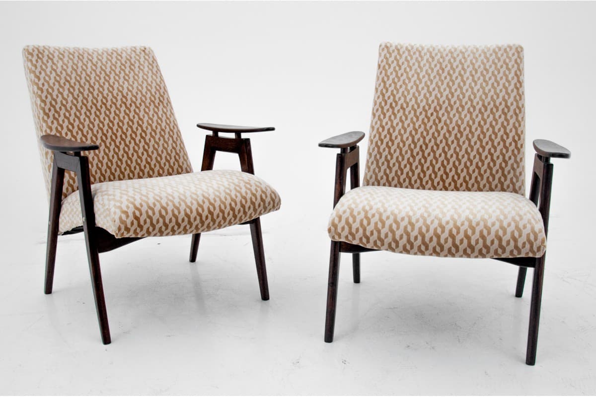 Pair of armchairs, beige, walnut, by J. Šmidek, Jitona, Czech Republic, 1960s. - 73191