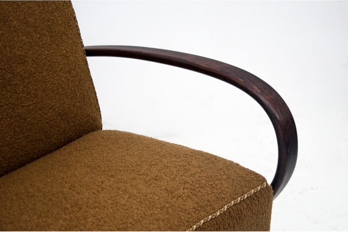 Pair of armchairs Art Deco, yellow boucle, oak, by J. Halabala, Czech Republic, 1930s. - 73209