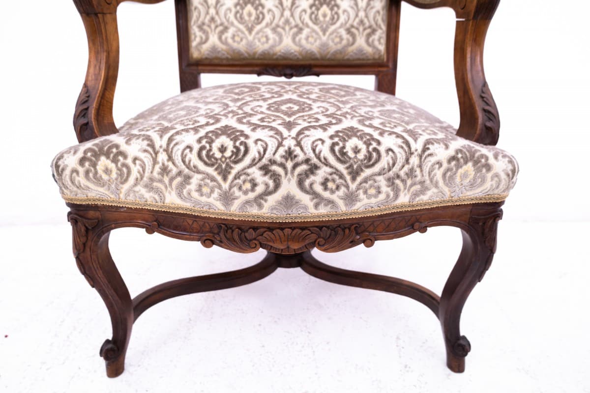 Pair of armchairs, Neo-Baroque, light brown walnut, France, early 20th c. - 75685