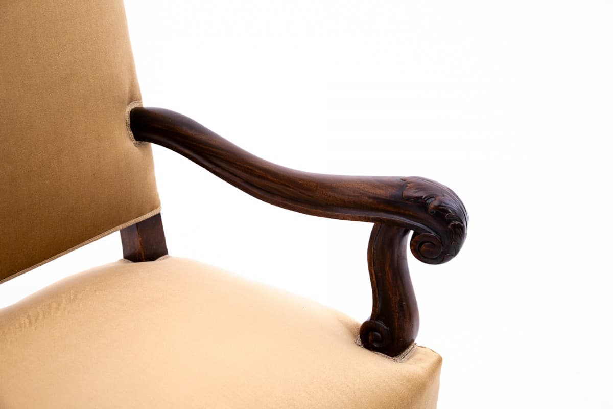 Pair of Baroque armchairs, beige velvet, dark wood, Western Europe, early 20th c. - 75734