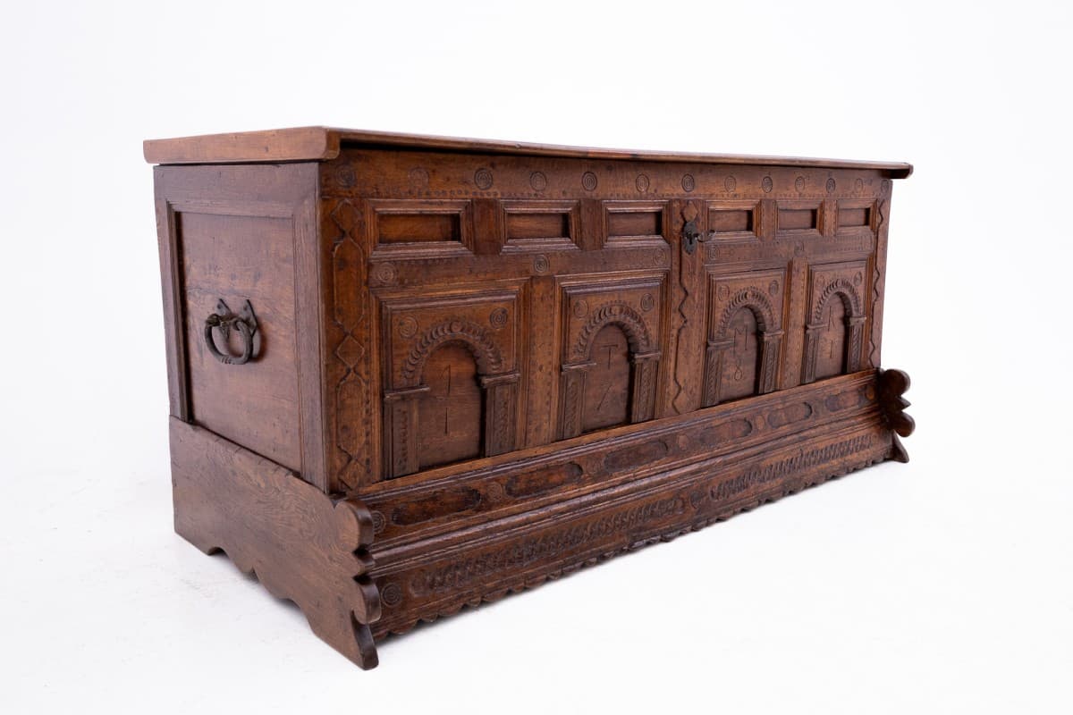 Baroque Chest, Dark Oak, 18th c. - 75791
