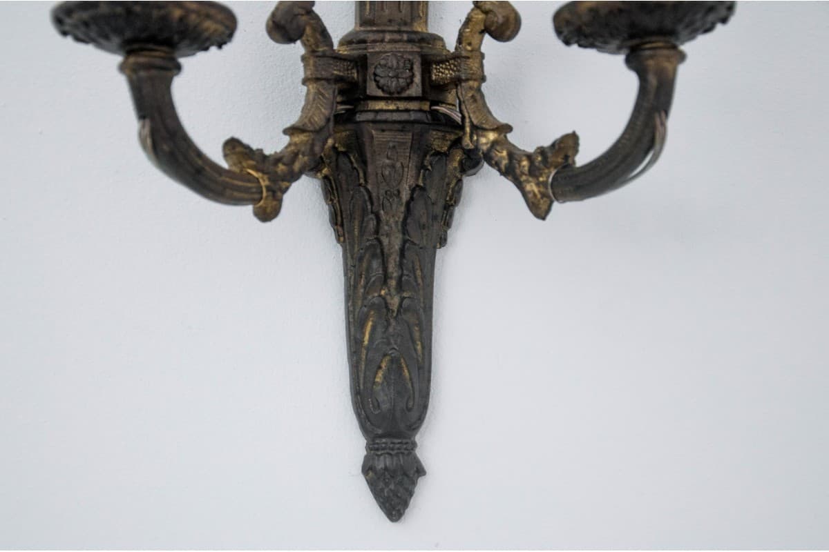 Pair of wall sconces, Louis XVI style, dark brown brass, France, 19th c. - 76665