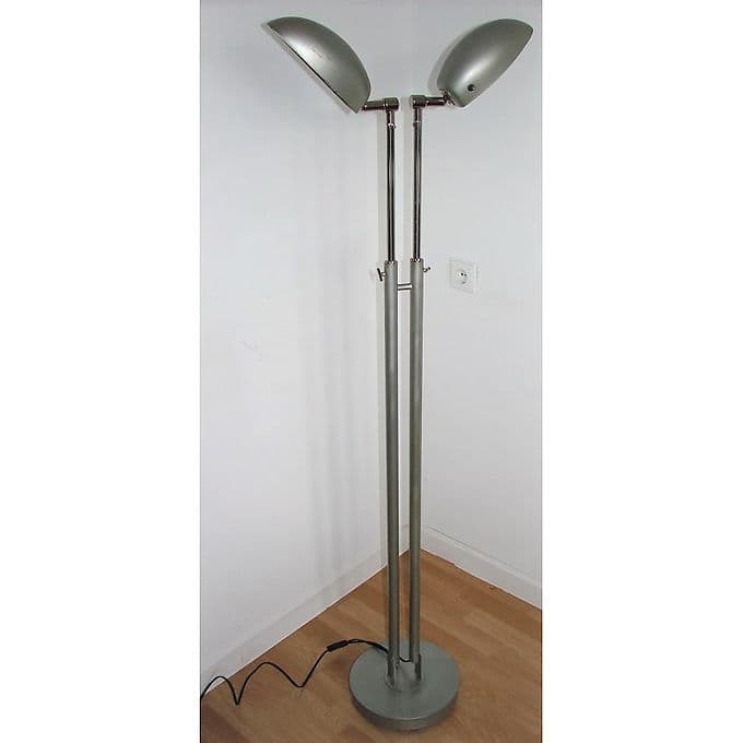 Srebrna metalowa lampa podłogowa modernistyczna, lata 80. - 38697