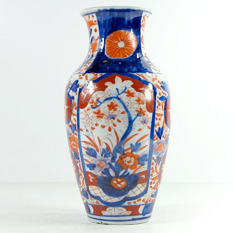 Wazon Imari, ceramika biała, Japonia, przełom XIX/XX w. - 39057