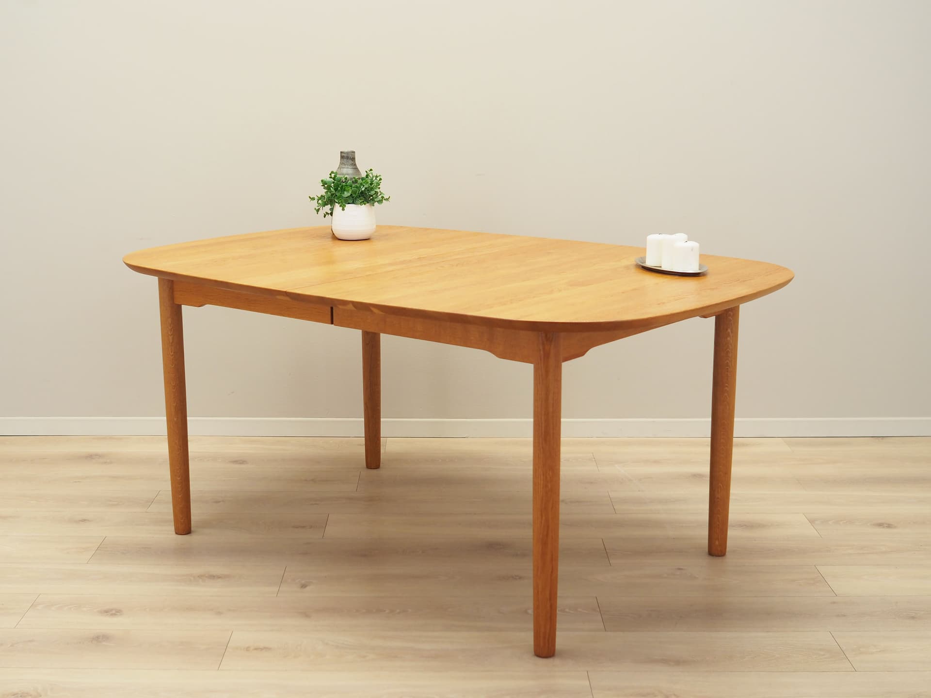 Oval table, yellow ash, by G. Falsig, Holstebro Møbelfabrik, Denmark, 1960s. - 57383
