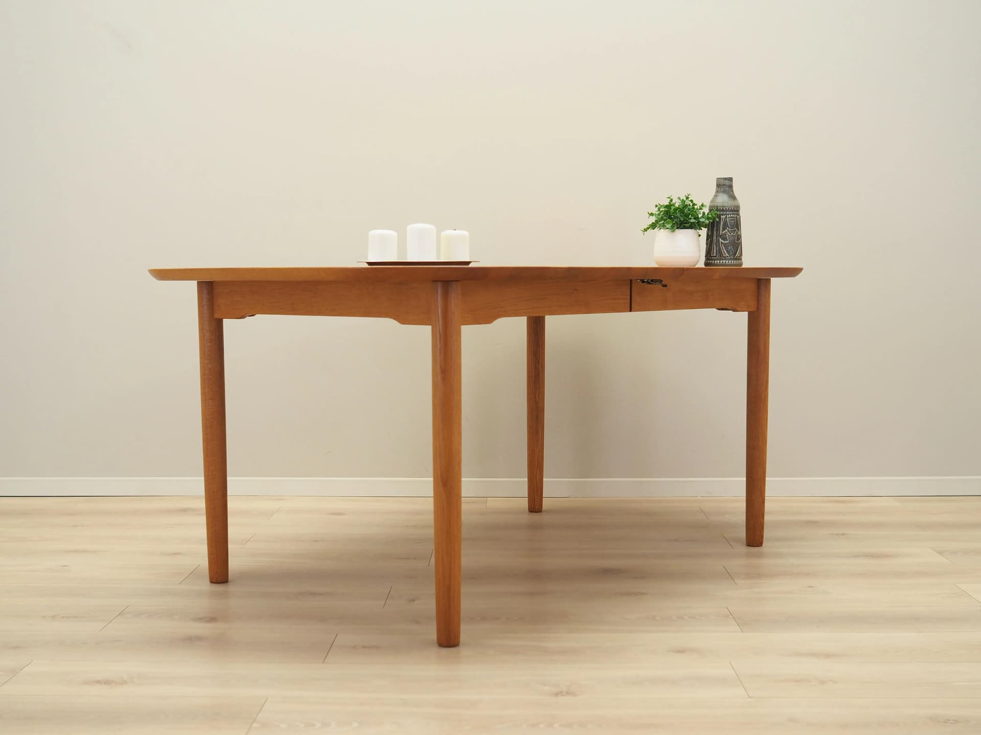Oval table, yellow ash, by G. Falsig, Holstebro Møbelfabrik, Denmark, 1960s. - 39321