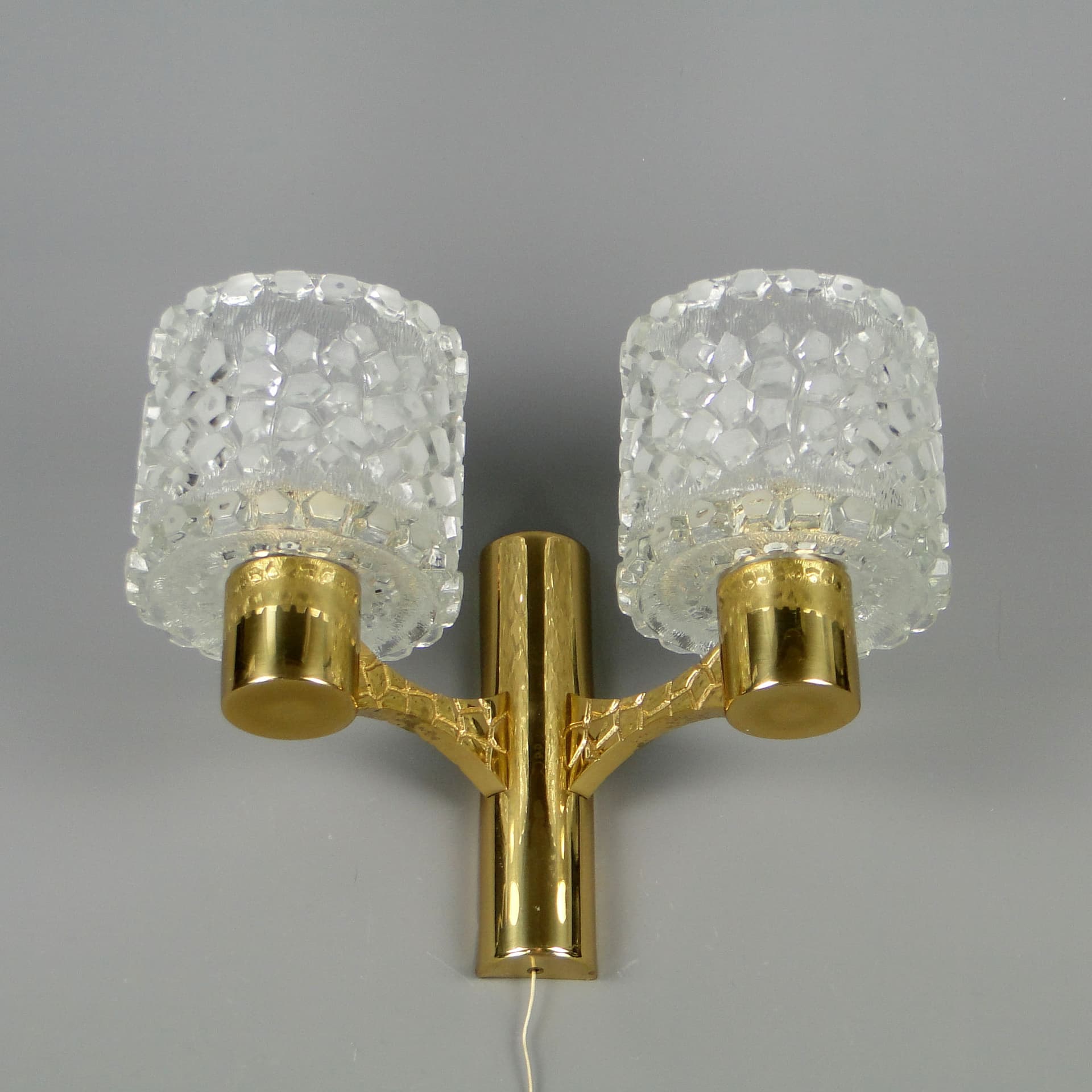 Kinkiet, mosiądz złoty, szkło przezroczyste, proj. C. Fagerlund, Orrefors, Szwecja, lata 60. - 40704