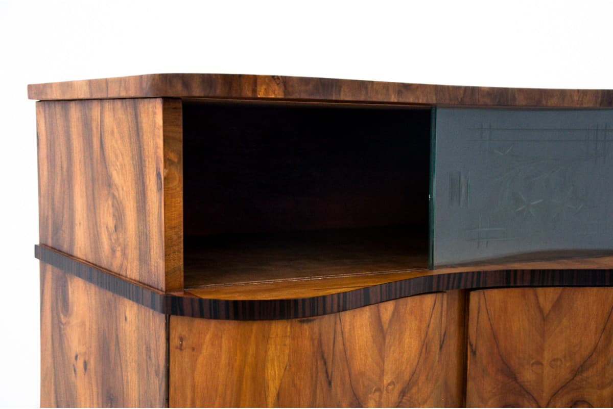 Komoda przeszklona Art Deco, orzech brązowy, Polska, lata 50. - 77726