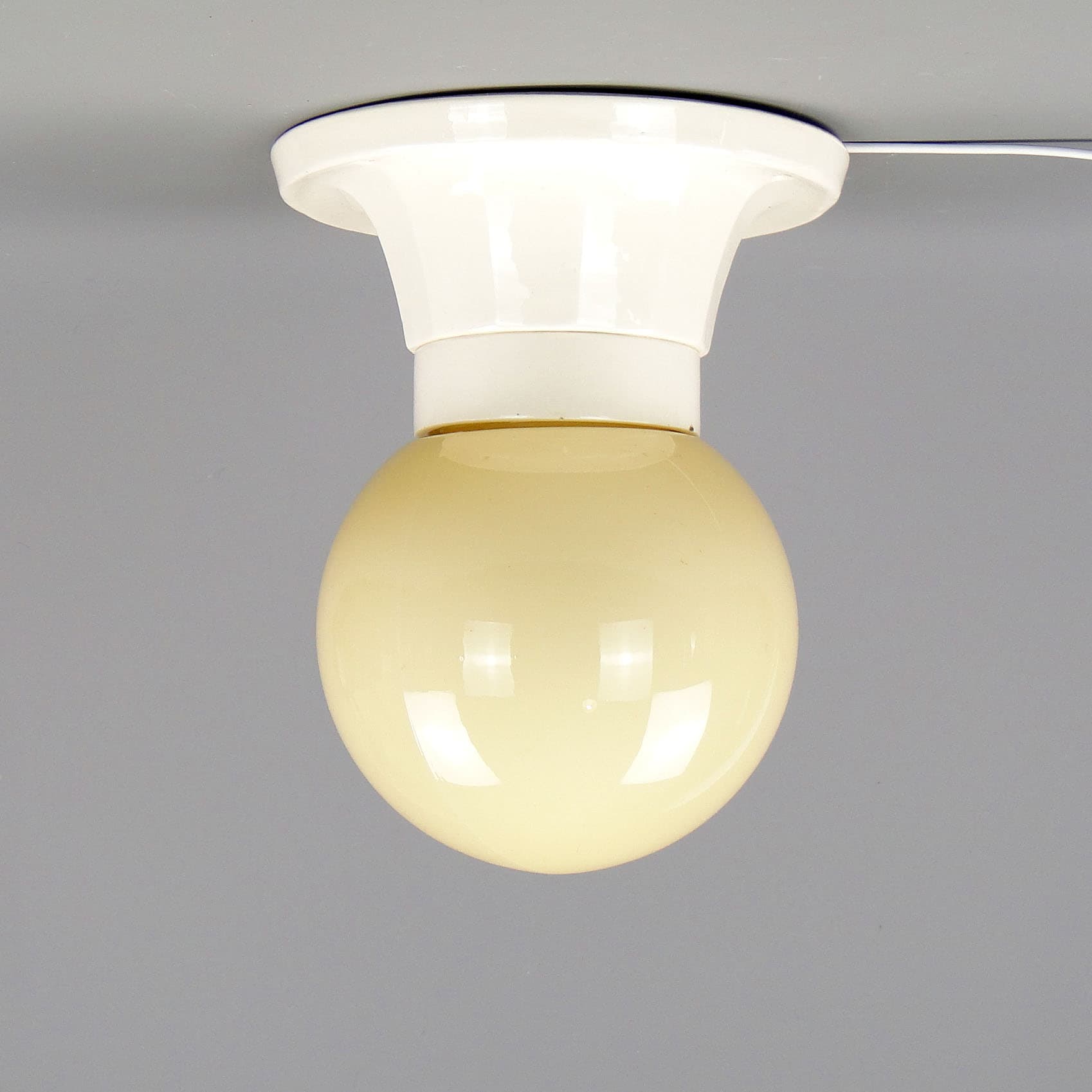 Ceiling light art déco, ivory white, ceramics, Poland, 1920s - 40625