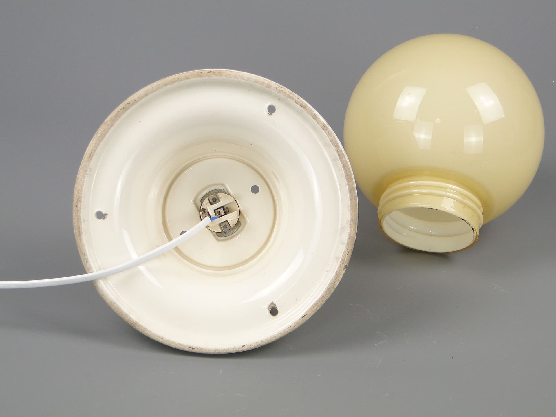 Ceiling light art déco, ivory white, ceramics, Poland, 1920s - 40628