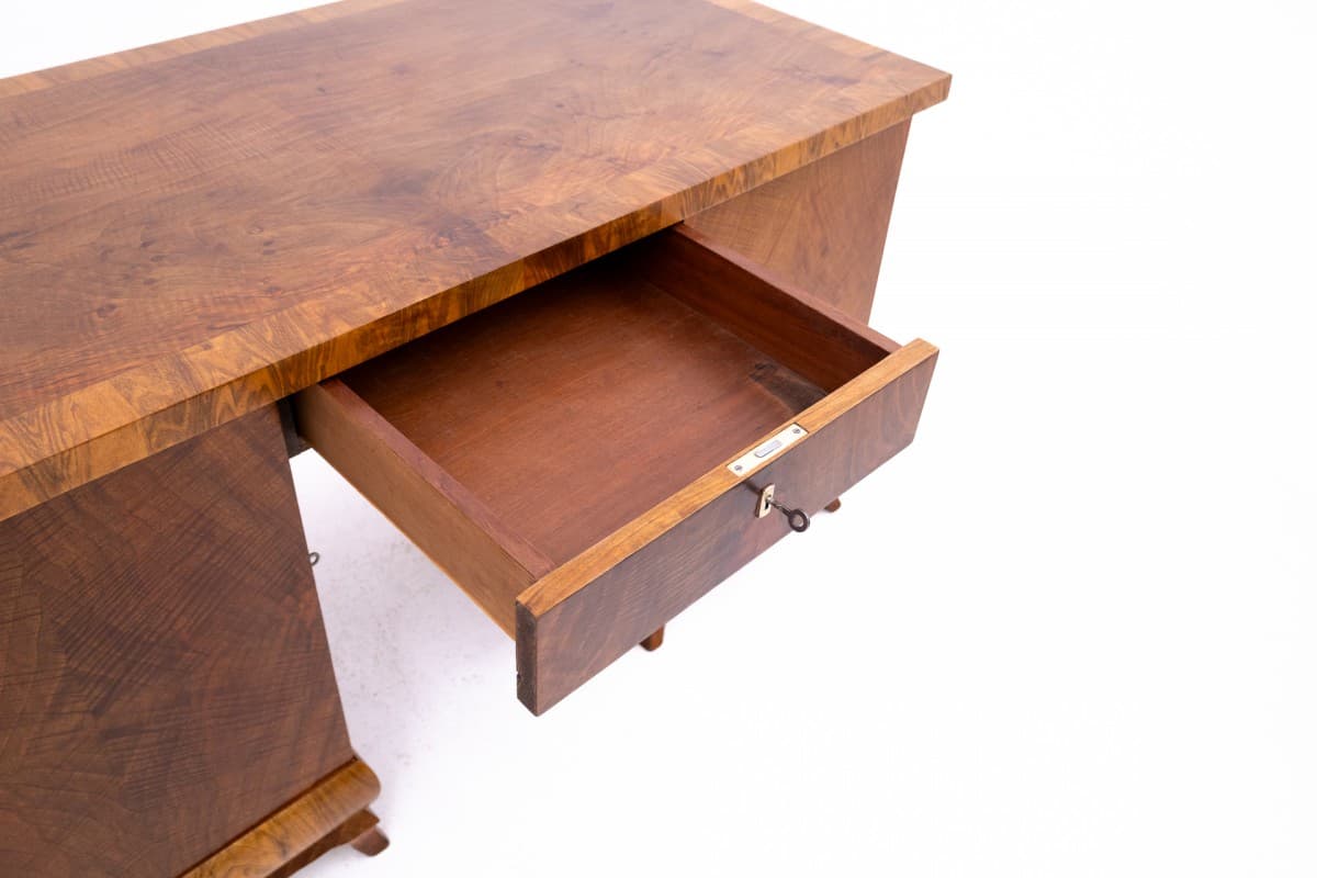 Orzechowe biurko w stylu art deco, Polska, lata 40. - 46909