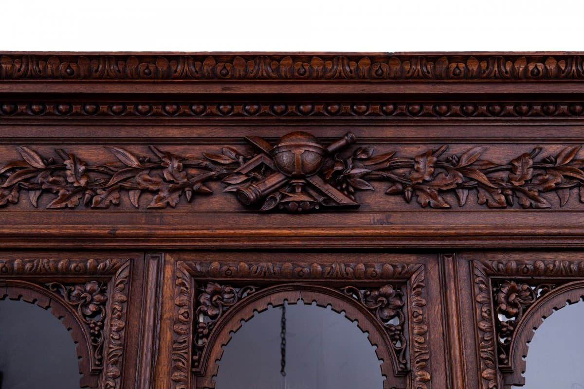 Neo-Renaissance Cabinet, dark brown oak, France, 19th c. - 78130