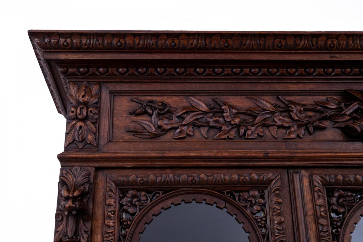 Neo-Renaissance Cabinet, dark brown oak, France, 19th c. - 78131