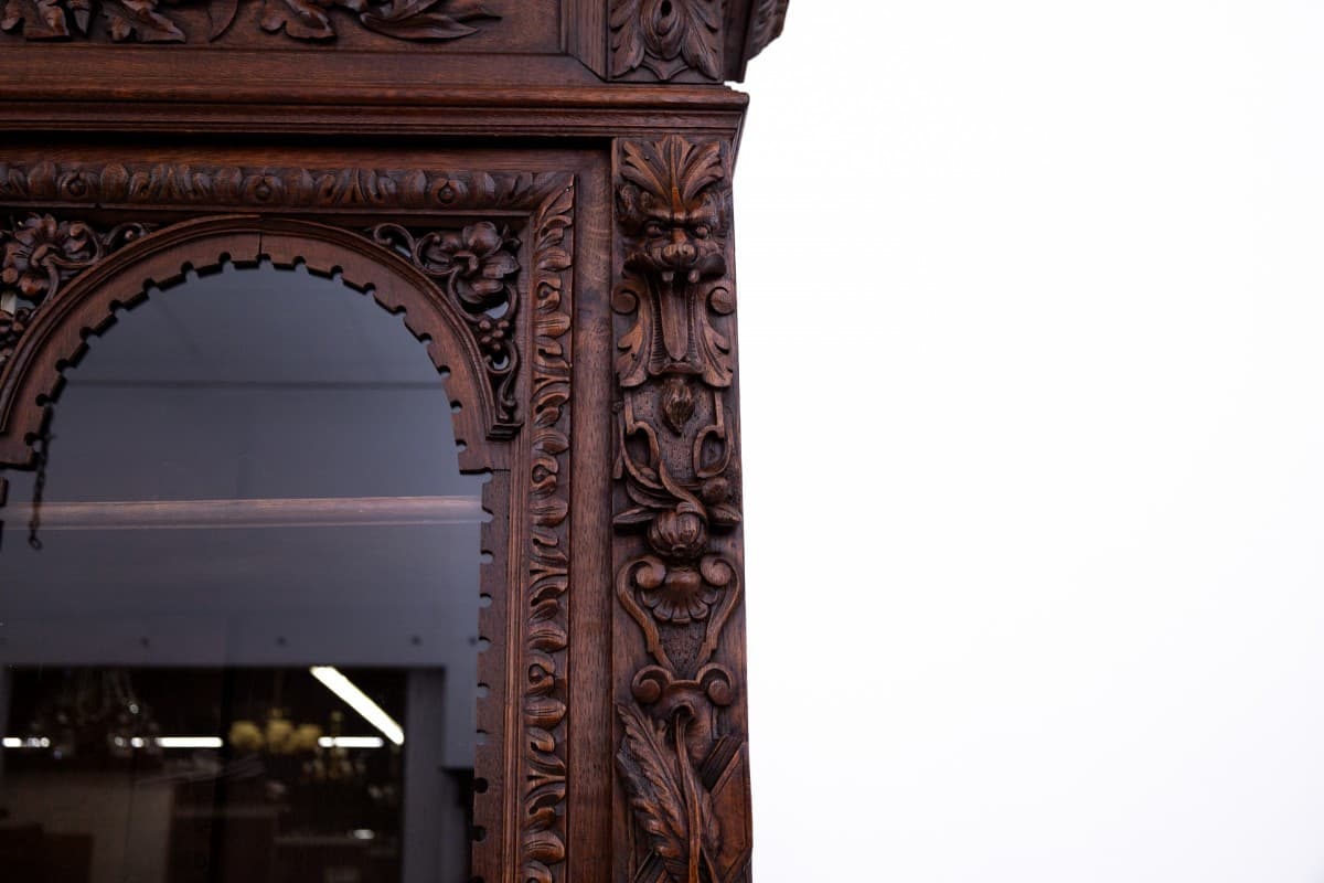 Neo-Renaissance Cabinet, dark brown oak, France, 19th c. - 78133