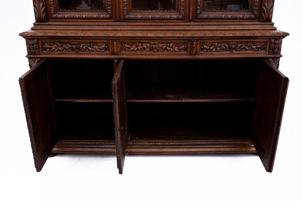 Neo-Renaissance Cabinet, dark brown oak, France, 19th c. - 78129