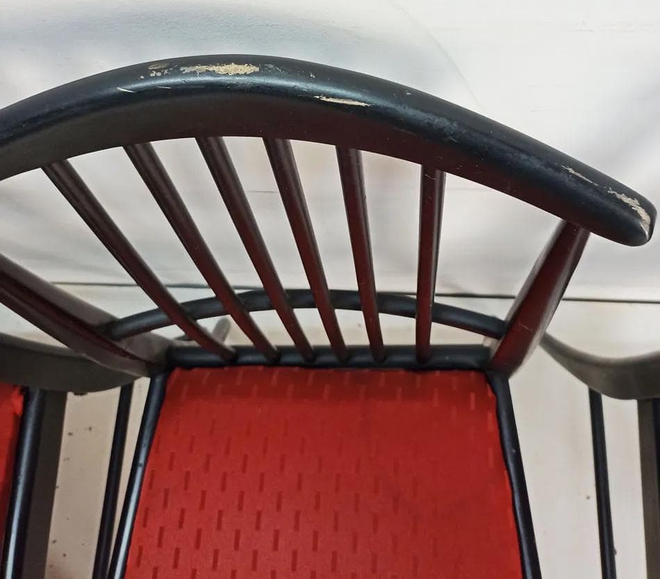 Zestaw czterech krzeseł Charlotte, drewno czarne, tkanina czerwona, proj. K. Hörlin-Holmquist, Finlandia, lata 70. - 39664